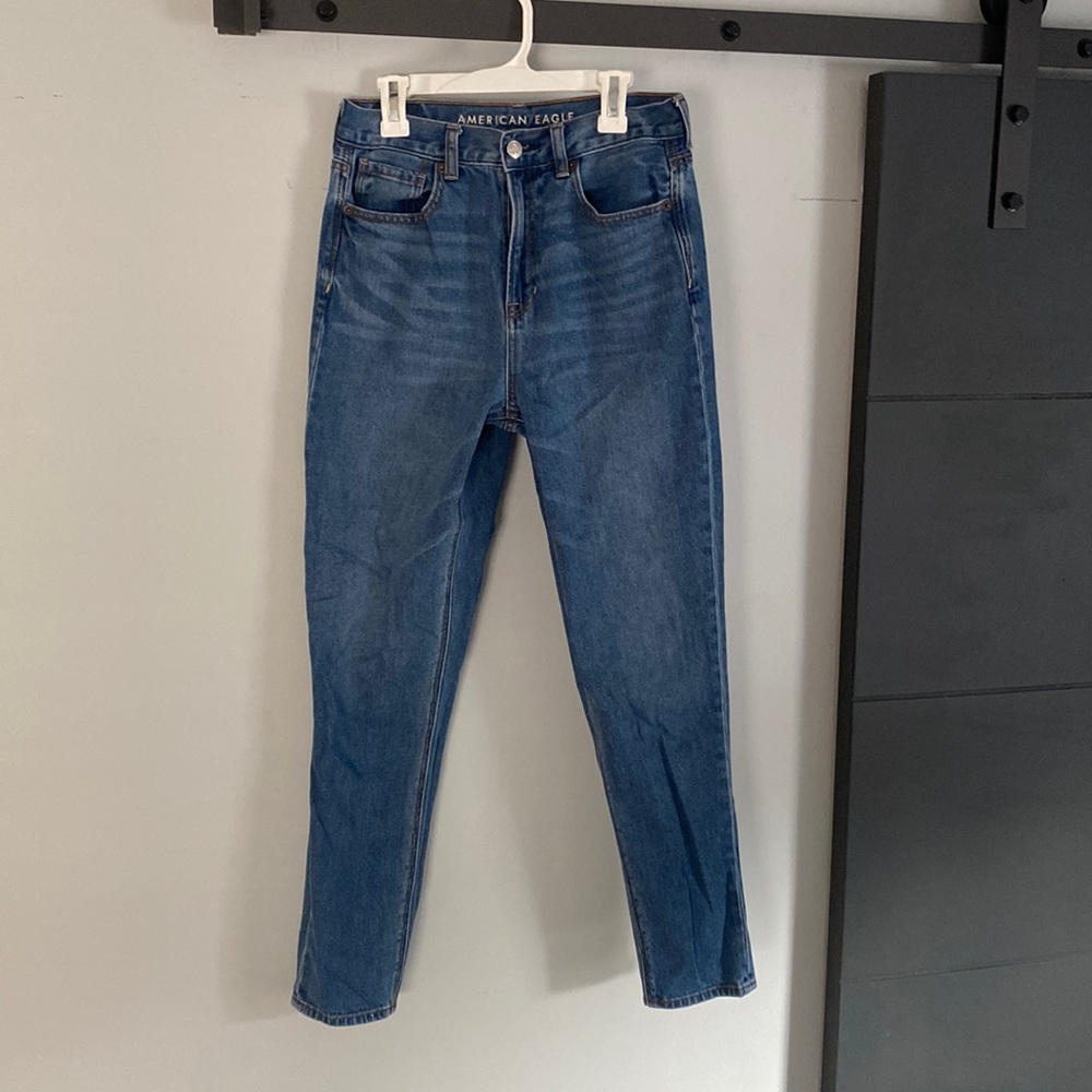 American Eagle Mom Jean